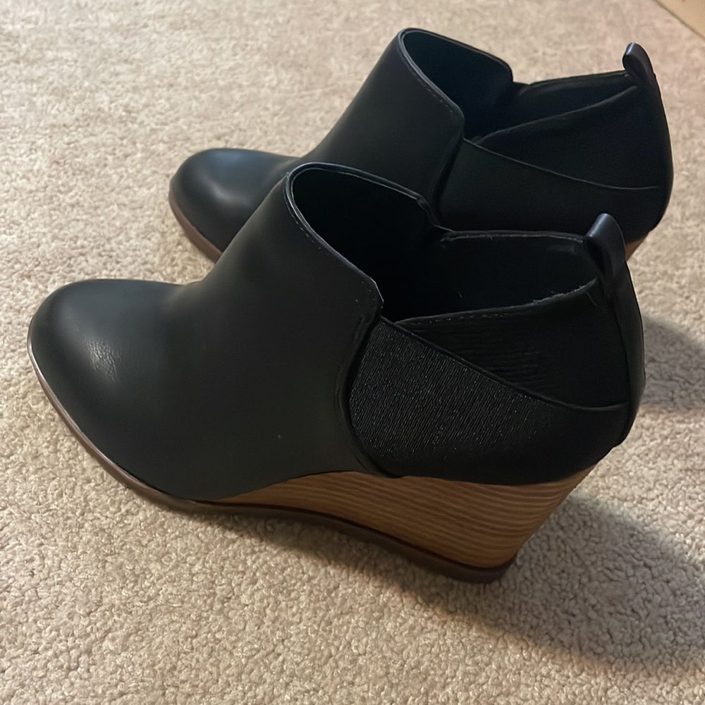 Dr Scholl’s wedge booties like new